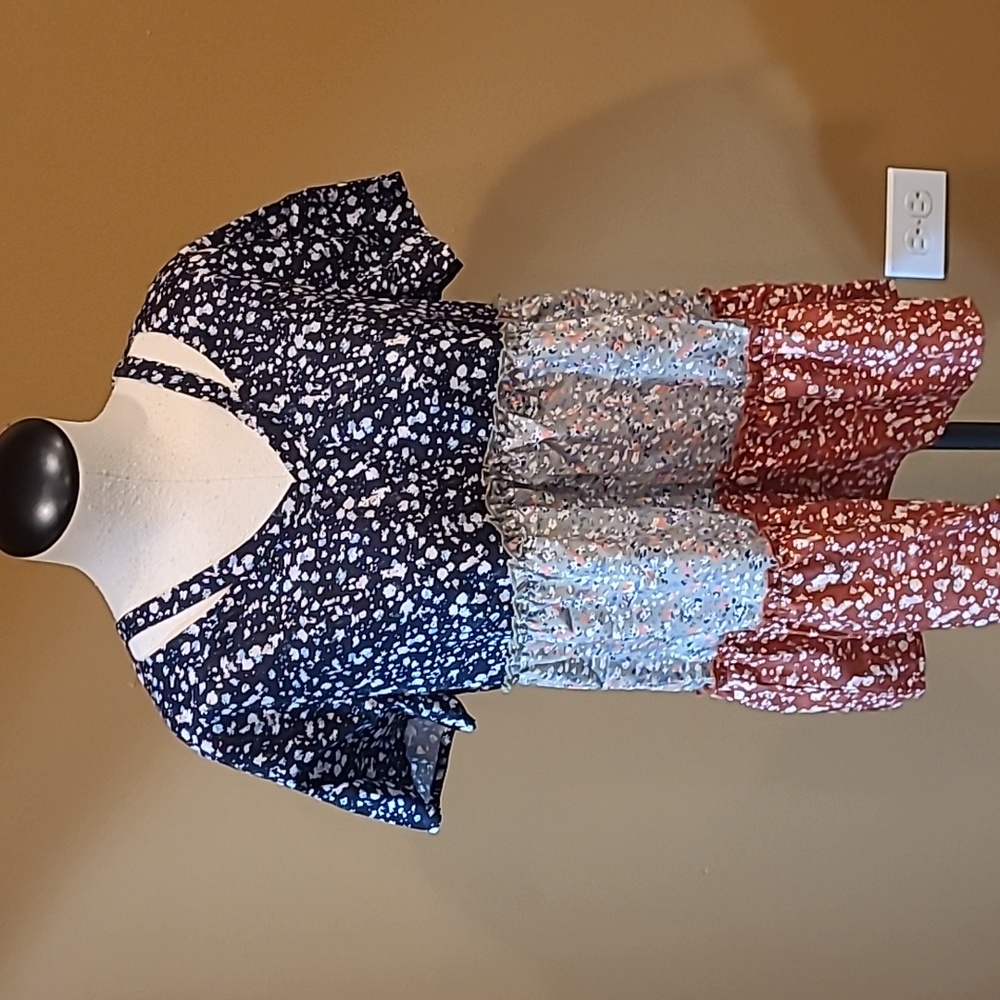 Short sleeve top